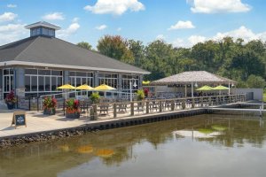 Eagle’s Nest Bar &amp; Grill