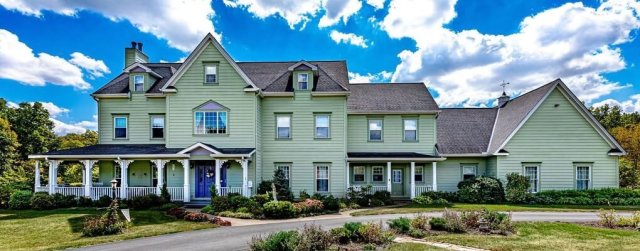 White Garden Inn Bed and Breakfast