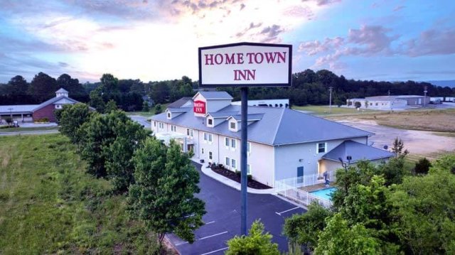 Hometown Inn