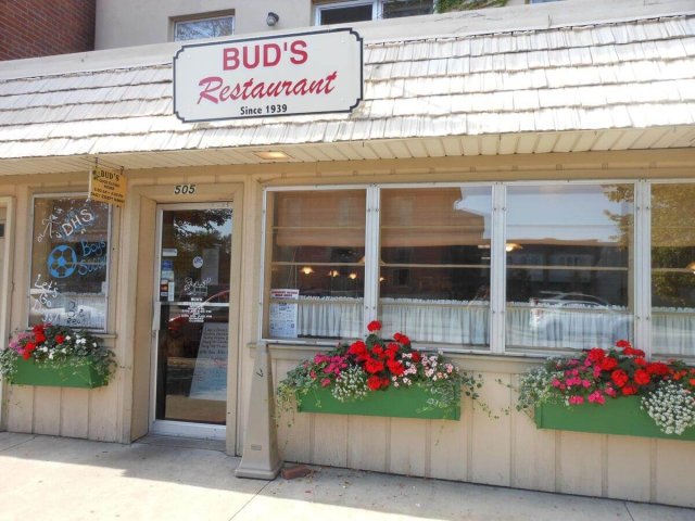 Bud&#039;s Restaurant