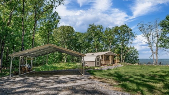 The Bear Necessities Cabin