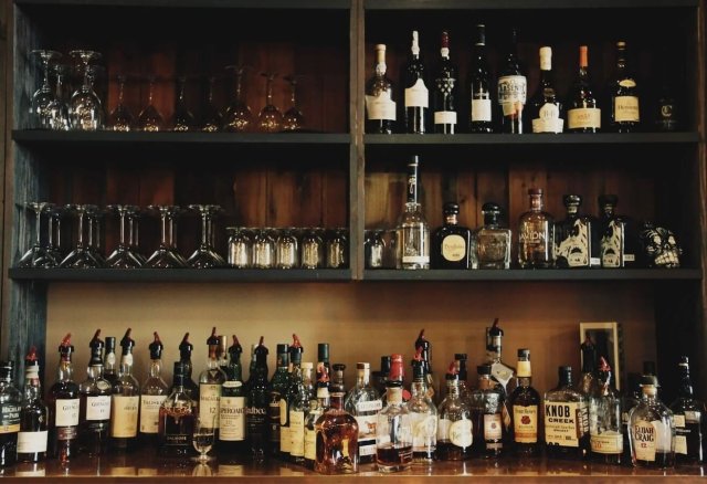Cru Gastro Lounge