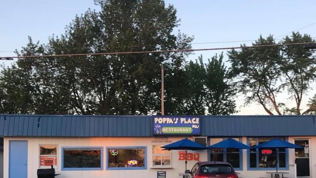 Poppa&#039;s Place Dos