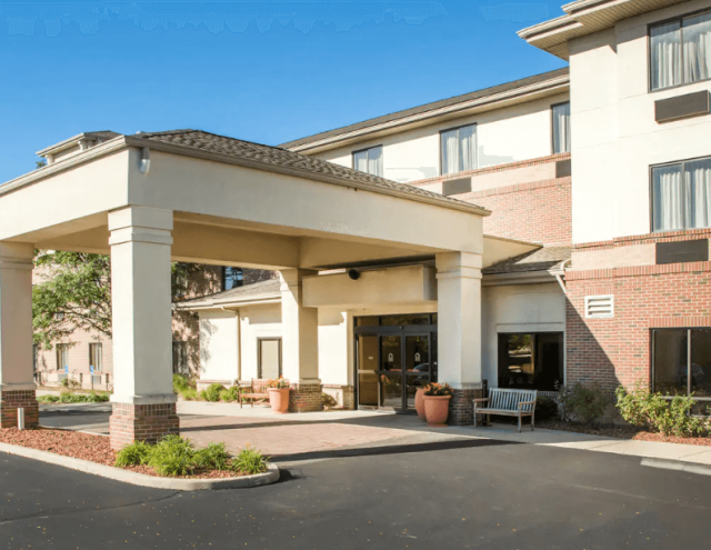 Comfort Inn &amp; Suites West Chester