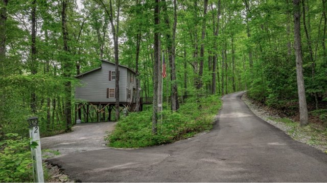 Peaceful Hideaway Treehouse at Haven of Hope