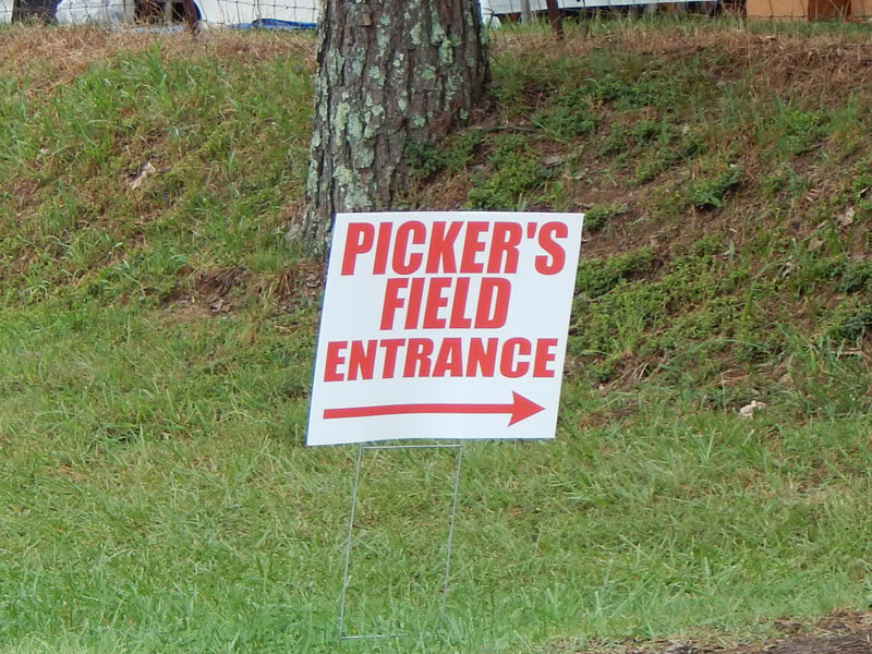 Sign showing entrance to Picker's Field in Signal Mountain, TN